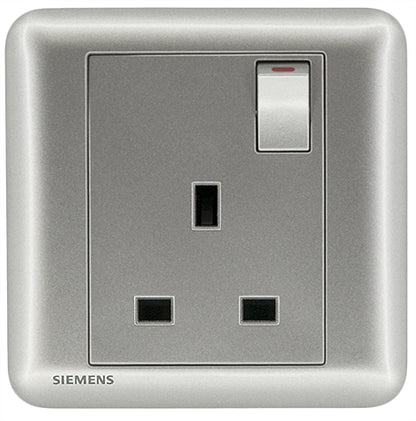 DELTA®seata - 13A 1 Gang SP Switched Socket with Indicator